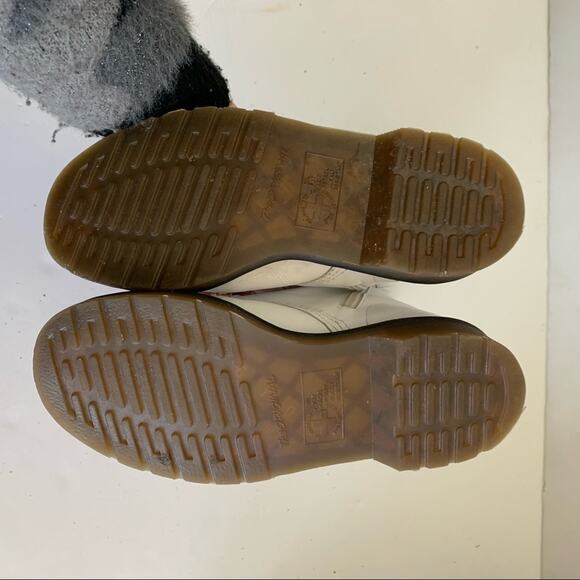 Dr. Martens RARE wedding 1c57 rose etched tall 14 hole ribbon laced boots - Picture 12 of 16